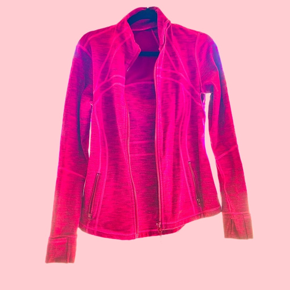 NEON FUSCIA LULULEMON ATHLETICA JACKET SIZE 8❤️❤️❤️